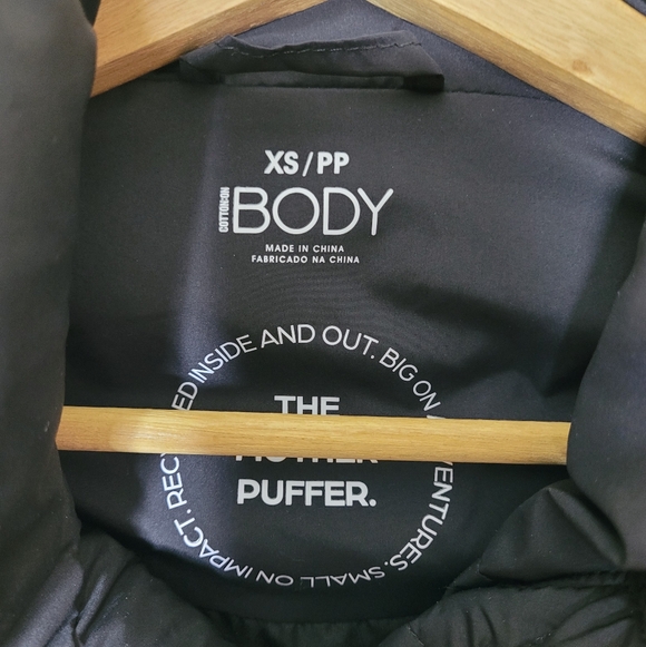 Cotton On Mother Puffer Cropped Black Jacket Athleisure Effortless Cool Size XS - Picture 5 of 6